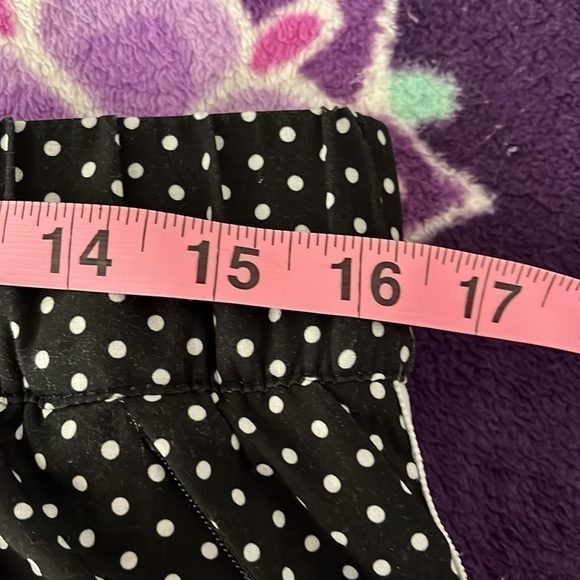 NWOT Talbots Women’s black and white skort with pockets, size large. - Picture 7 of 8